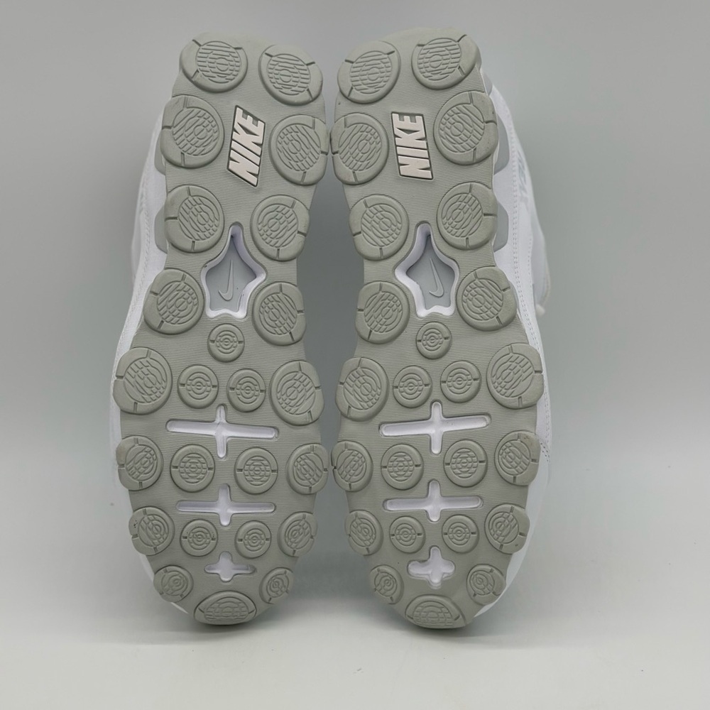 Nike Reax 8 TR Mesh White Sneakers - Picture 6 of 9